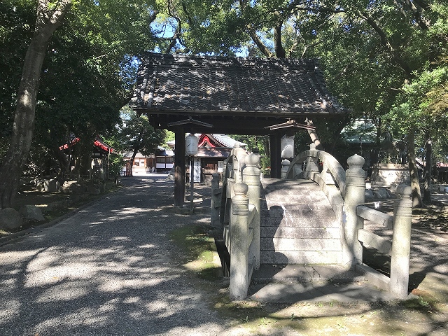 日吉神社(清洲)　反り橋