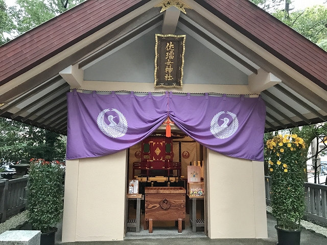 佐瑠女神社(猿田彦神社)　社殿前
