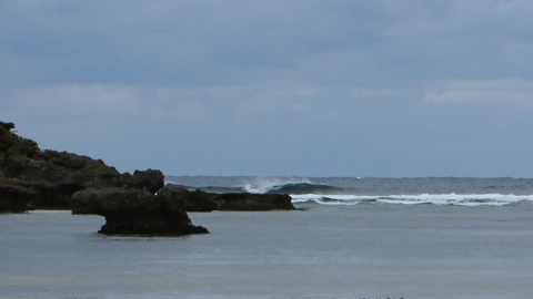 沖縄　海 波