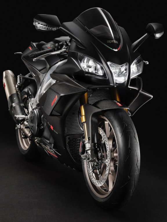 2019-Aprilia-RSV4-1100-Factory-First-Look-superbike-motorcycle-7[1]