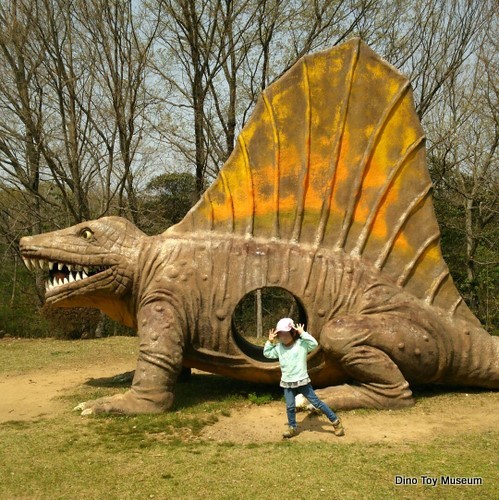 三木町総合運動公園の太古の森の恐竜たち