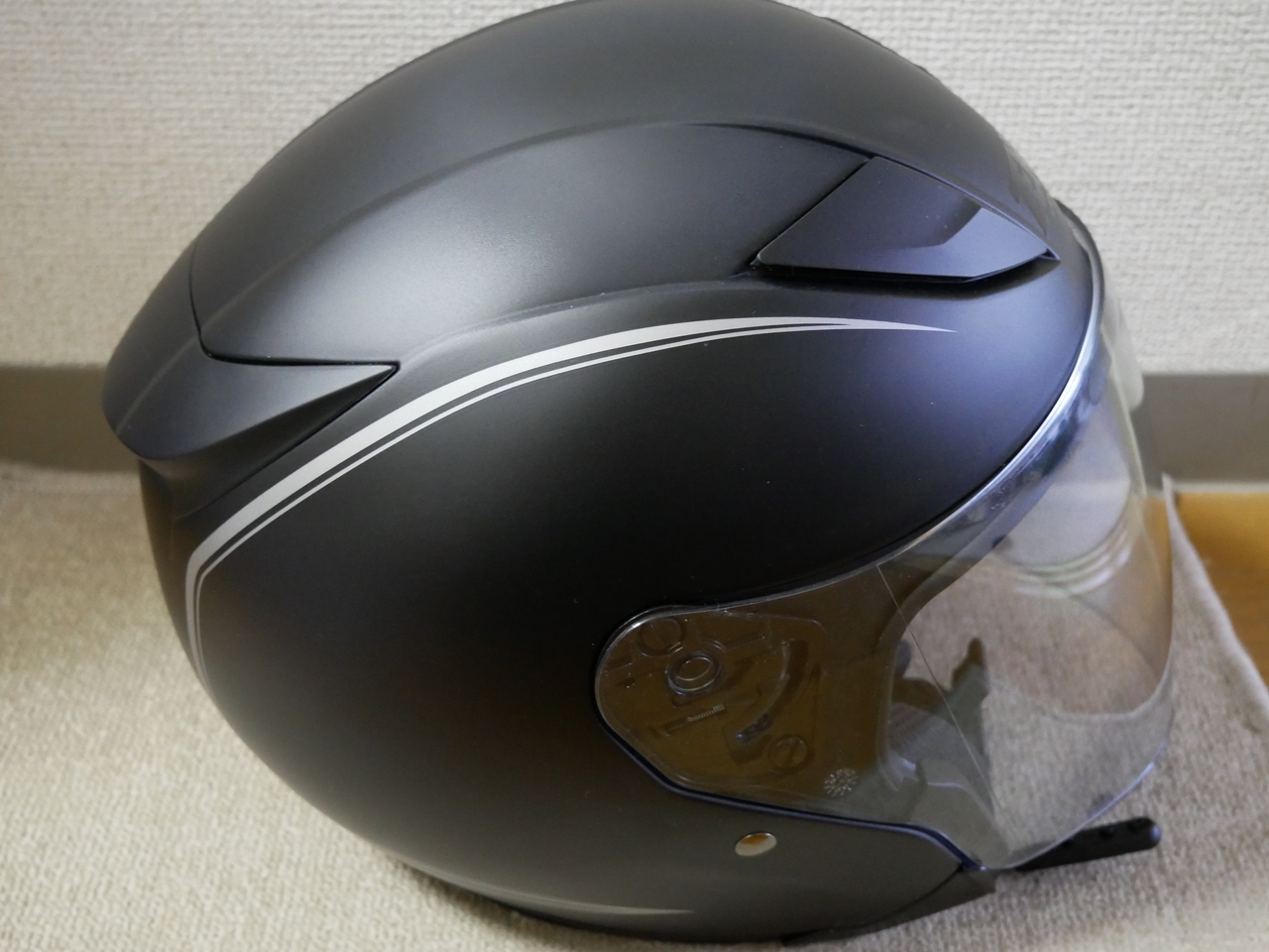 1386円 予約販売品 ZR6550 ヘルメットハードシェルＳ マットブラック 色
