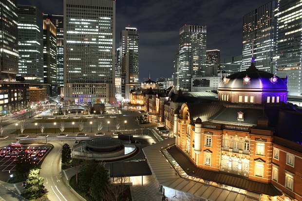 東京駅　夜景