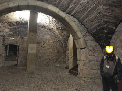 プラハにはここのほかにもたくさんの隠された地下室があるということです。